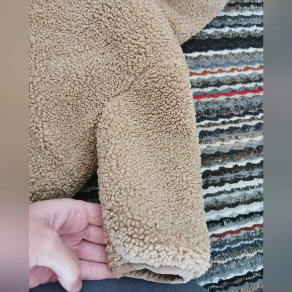 SOLD ON FB- Zara 3-6 month Sherpa Jacket - Picture 4 of 12